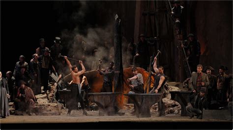 “Il Trovatore” Embraces Sweeping Melodic Arcs and Haunting Vocal Solos